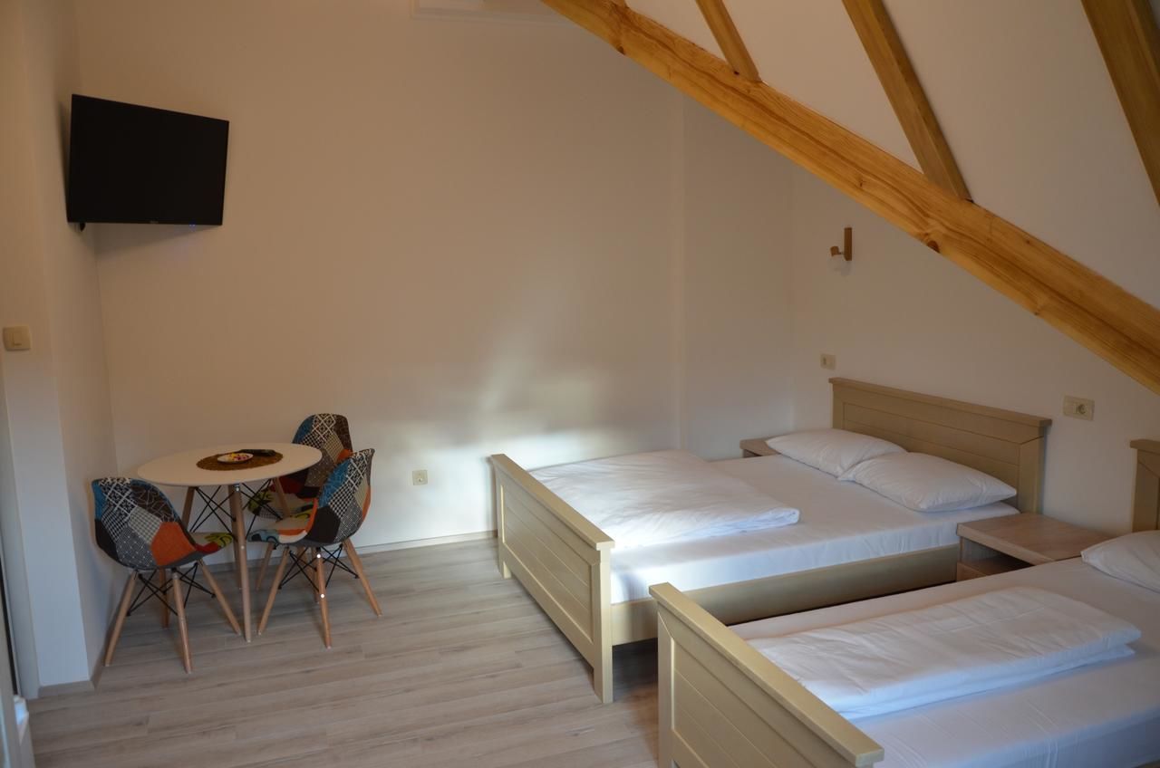 Апартаменты Max Колашин