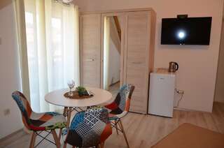 Апартаменты Max Колашин Трехместный номер «Комфорт»-2